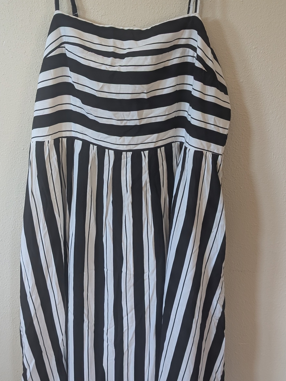 PrettyGarden Black & White Stripe Spaghetti Strap Maxi Dress XXL